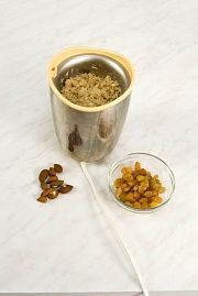 Приготовление блюда по рецепту - Пудинг творожный с орехами (2). Шаг 1